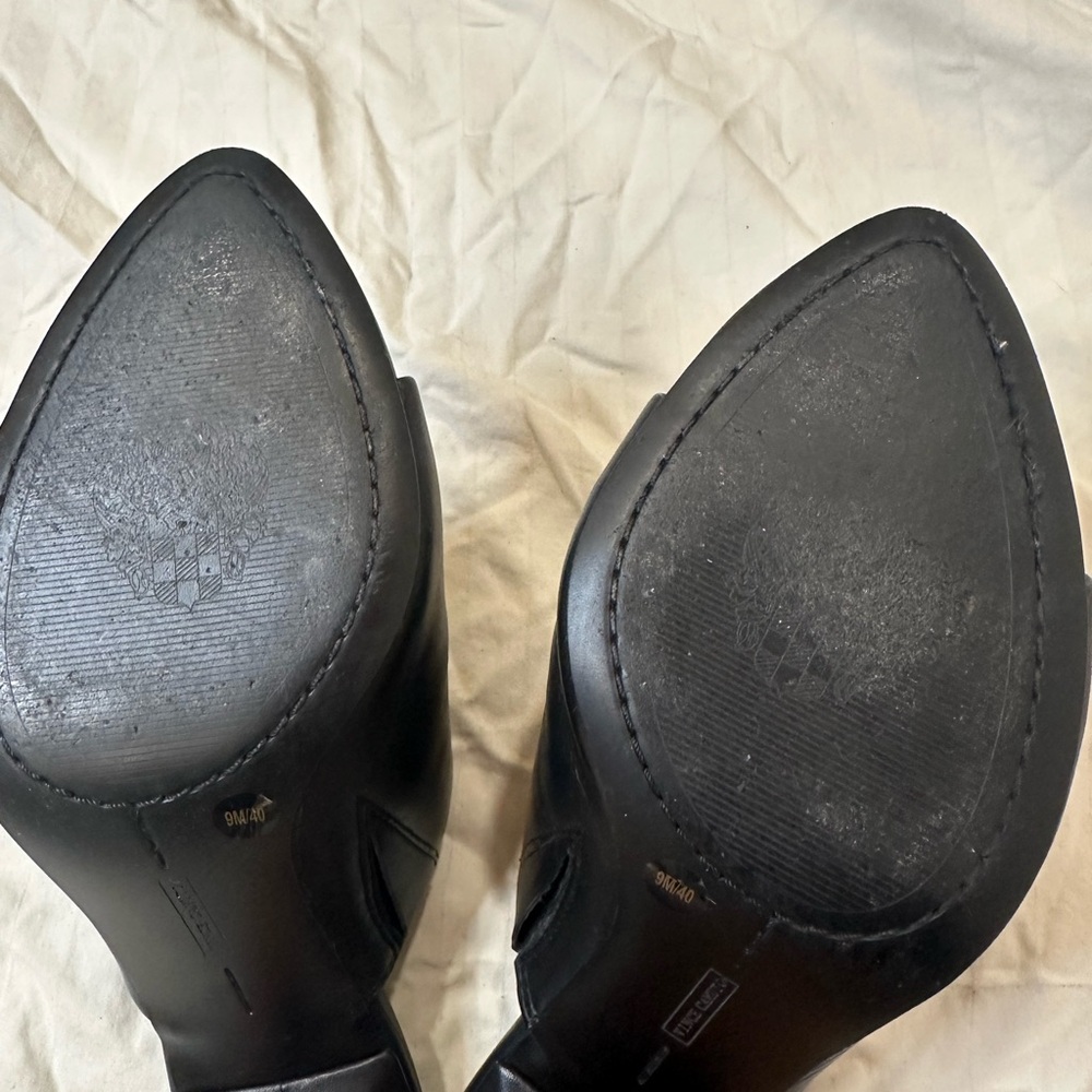 Vince Camuto Sleek Black Leather Mules - Picture 4 of 4